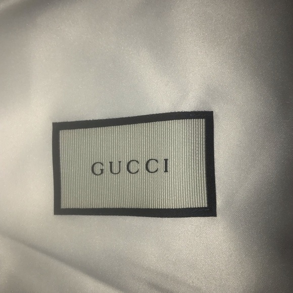 Gucci - Picture 4 of 6